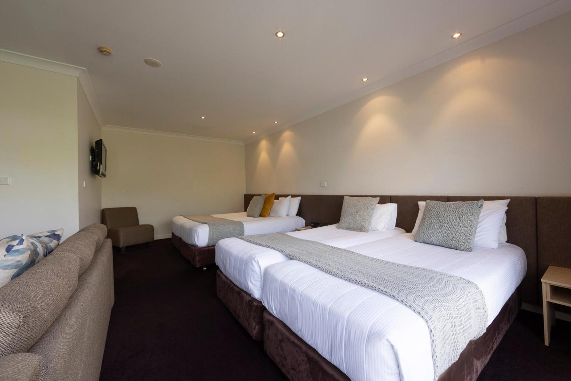 The Executive Inn, Newcastle New Lambton Room photo